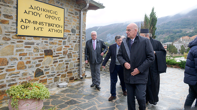 Ν. Δένδιας: Ευχαριστώ θερμά όσους ενδιαφέρθηκαν για την υγεία μου, είμαι απολύτως καλά